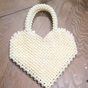 Elegant Cream Pearl Heart Bag